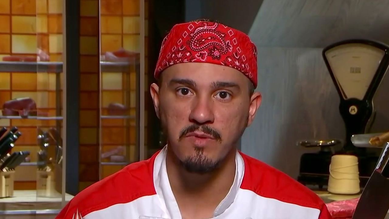 Hell's Kitchen: Trev & Jose Struggle With The Salmon