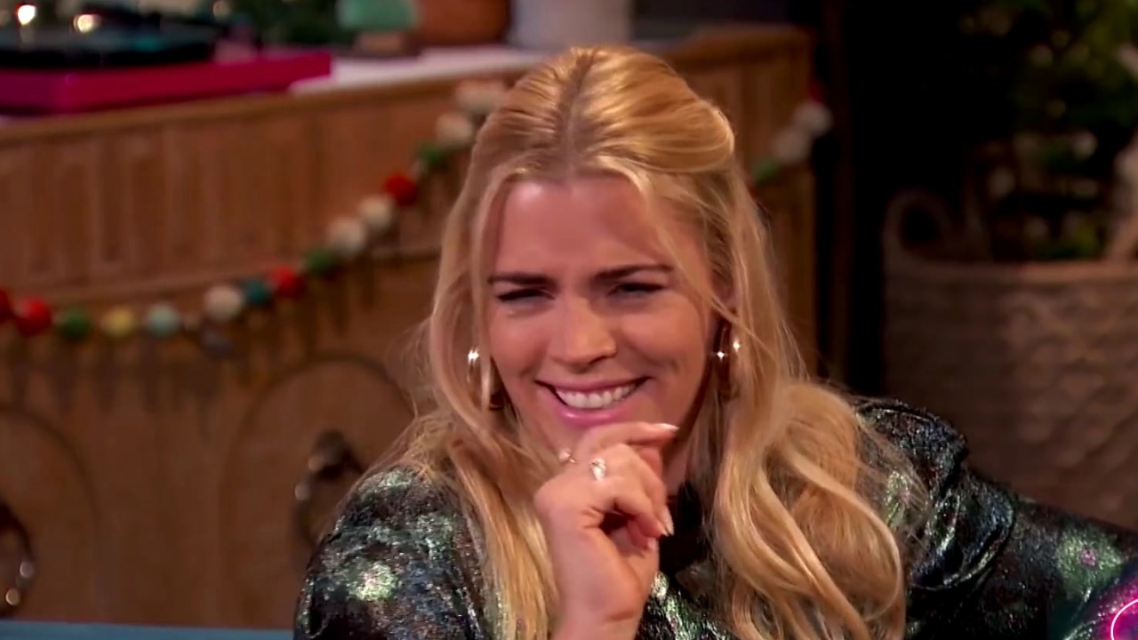 Busy Tonight: Julie Bowen Reveals Trainer's Nickname For Her