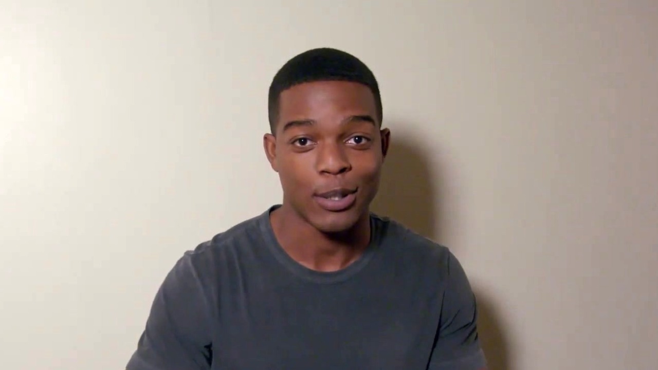 Homecoming: Stephan James Set Tour