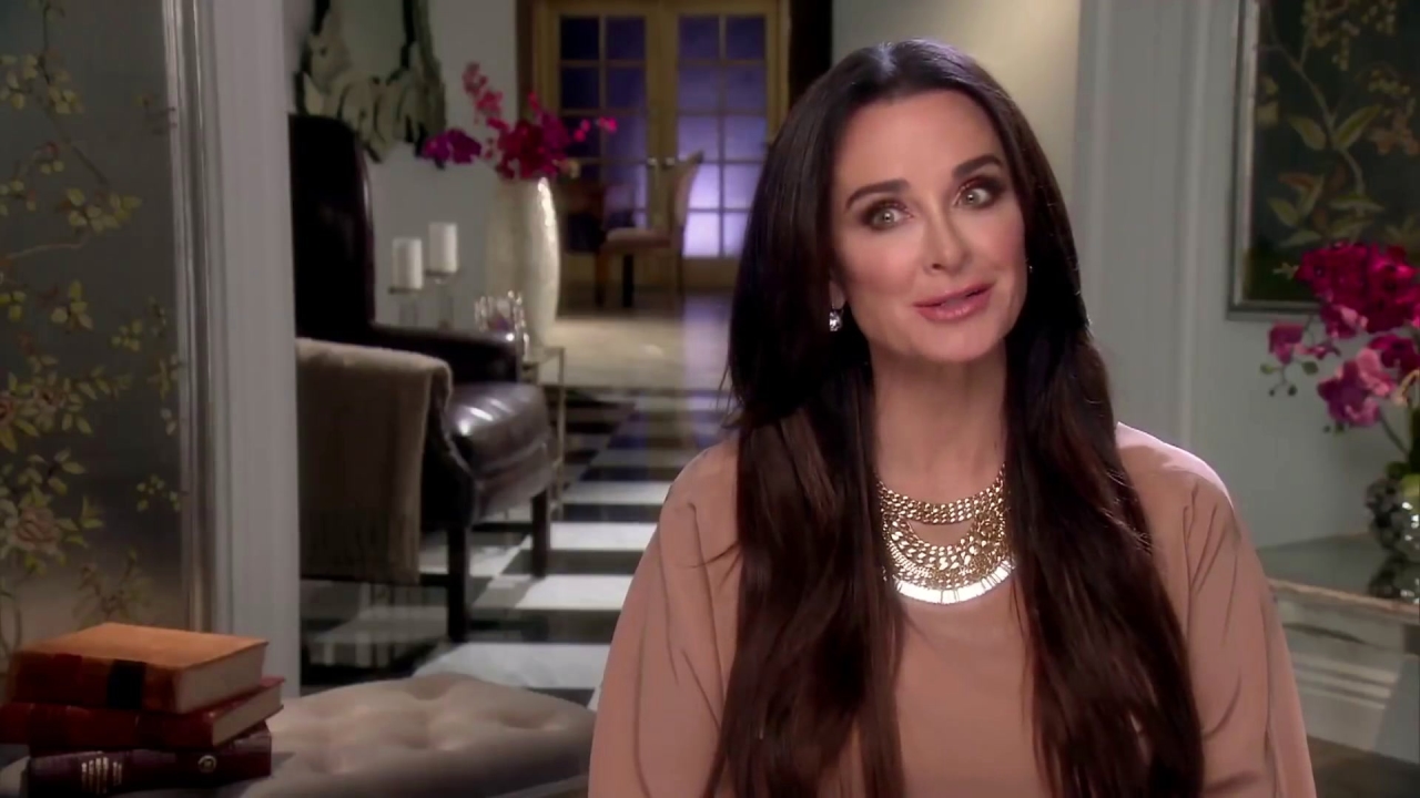 The Real Housewives of Beverly Hills: The RHOBH Ladies Prepare to Potluc
