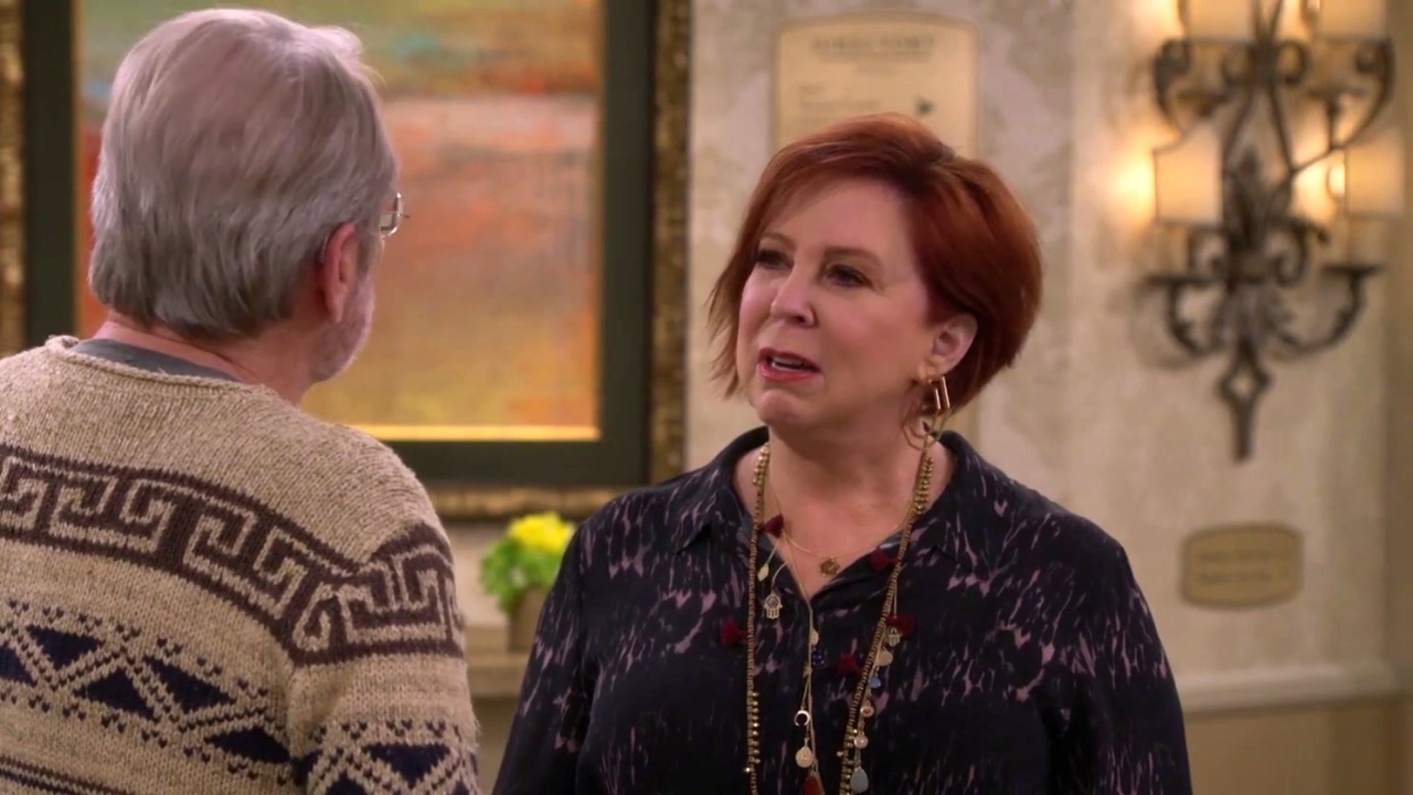 The Cool Kids: Charlie Tells Margaret About His Crush