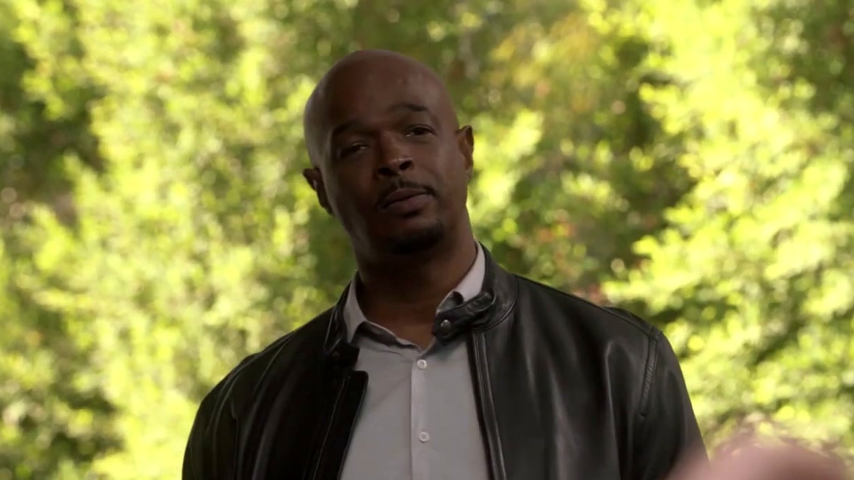 Lethal Weapon: Roger Interrogates A Suspect
