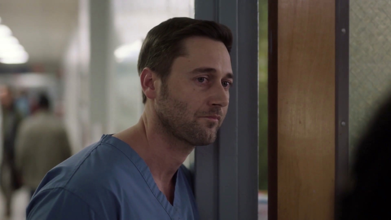 New Amsterdam: Max Leans On Sharpe