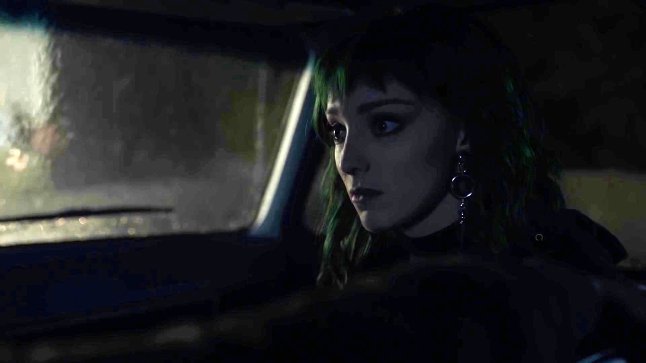 The Gifted: Lorna Snoops Around For Information