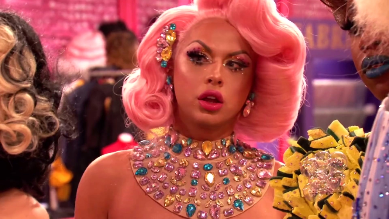 RUPAUL'S DRAG RACE ALL STARS: Super Girl Groups, Henny