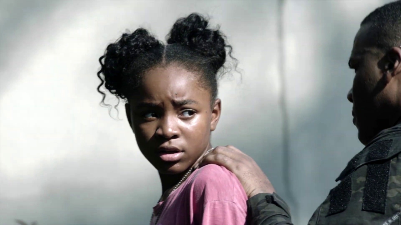 The Passage: Brad & Amy Arrive At Project Noah