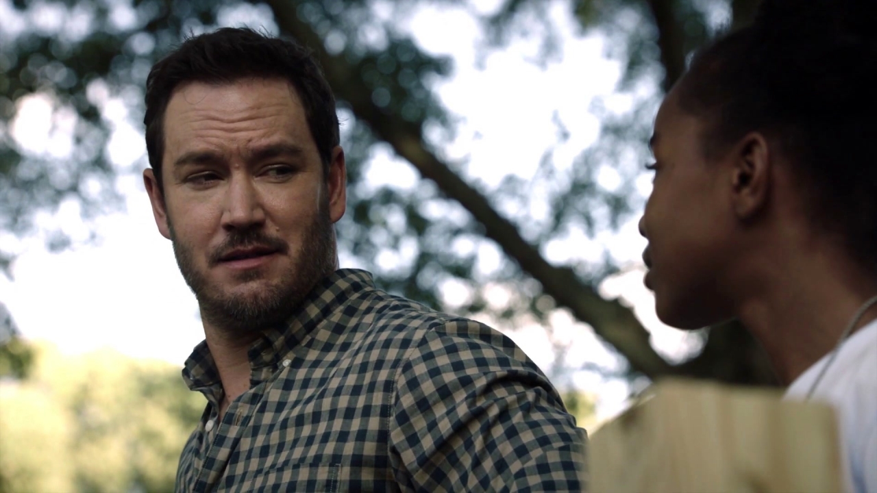 The Passage: Brad Builds A Tree House For Amy