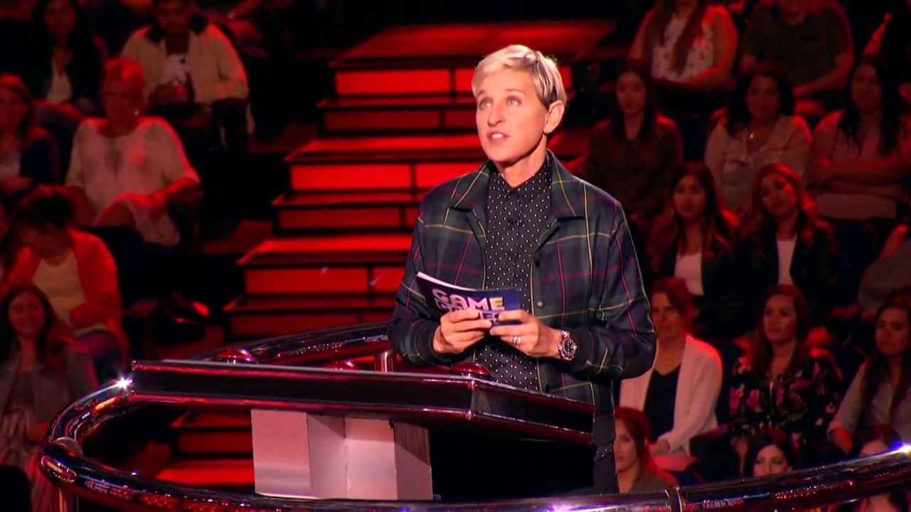 Ellen's Game Of Games: Pie Hole