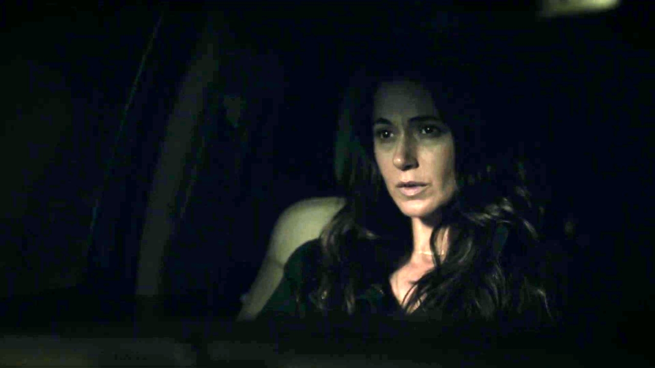 The Passage: Lila Runs Away From A Vampire Attack