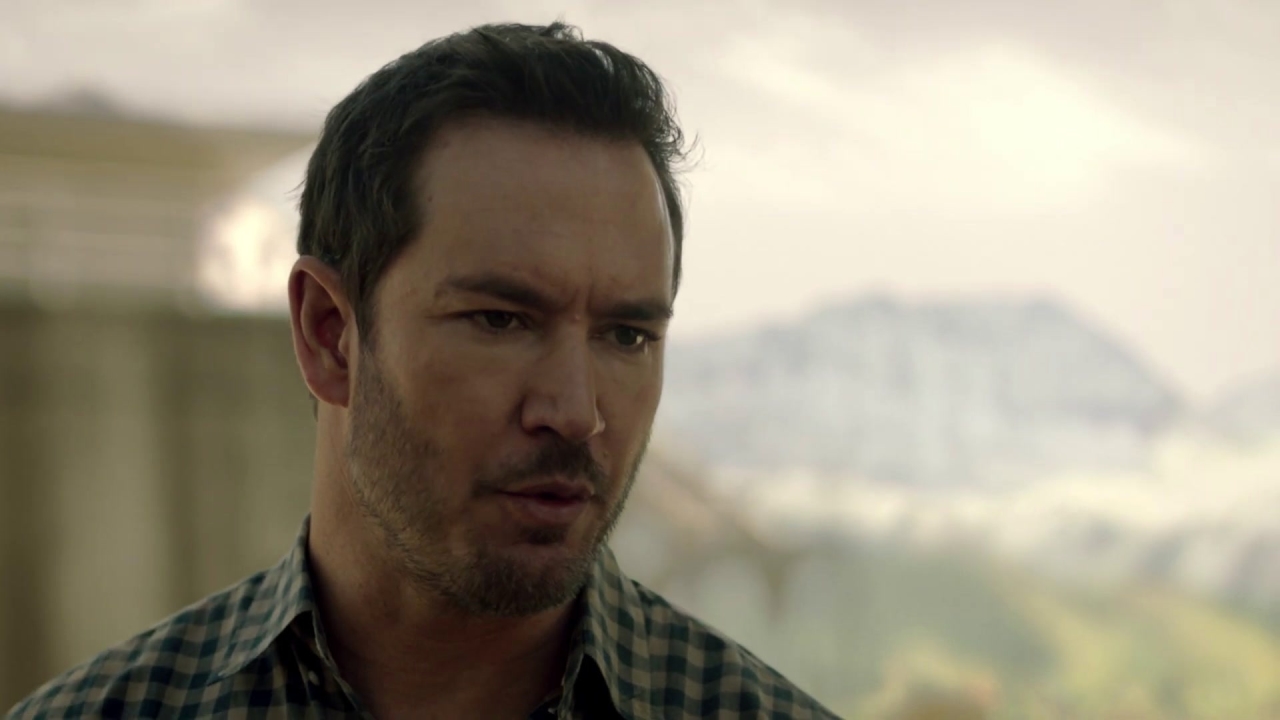 The Passage: Brad Tells Amy She Can't Help Catch The Vampire
