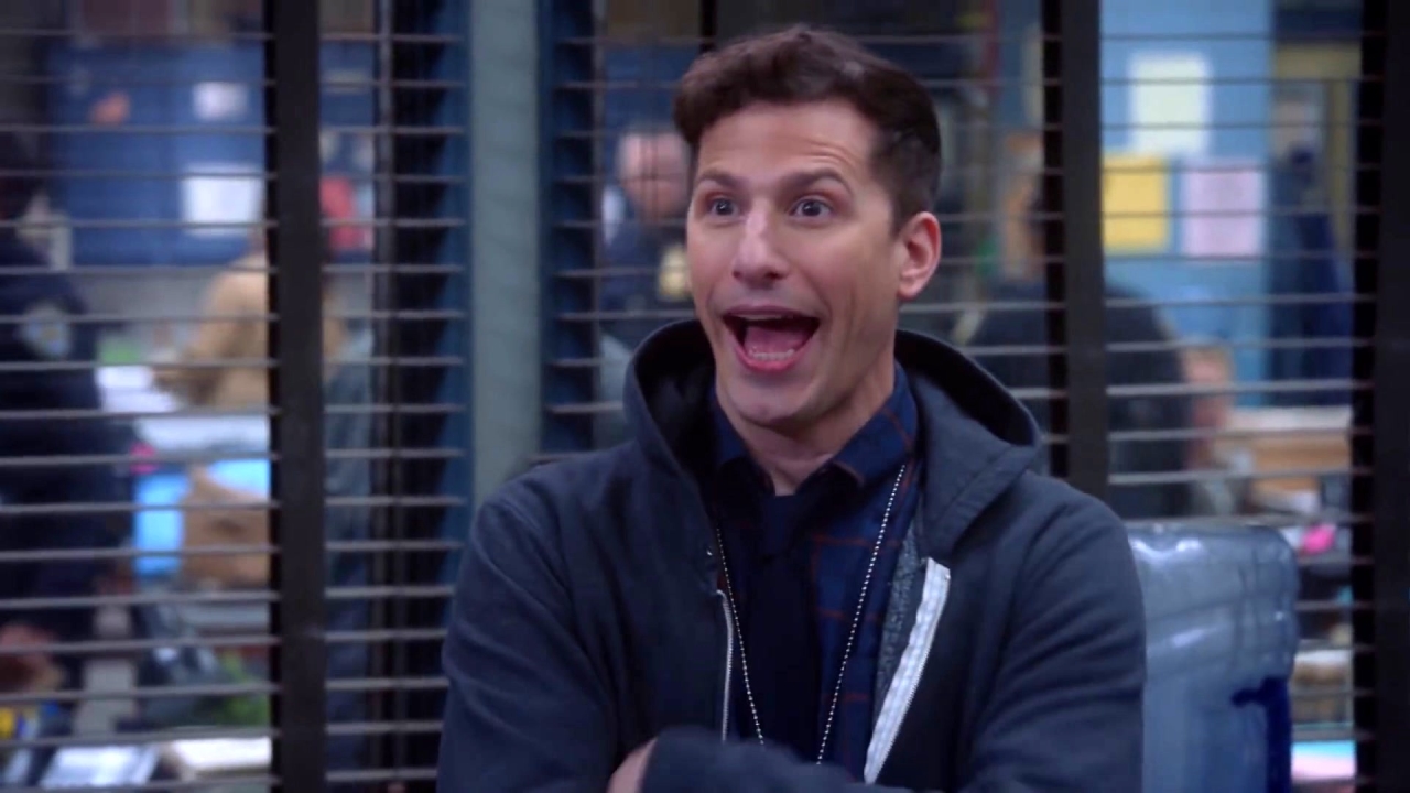 Brooklyn Nine-Nine: There's Sexual Tension Between Holt And His New Assistant