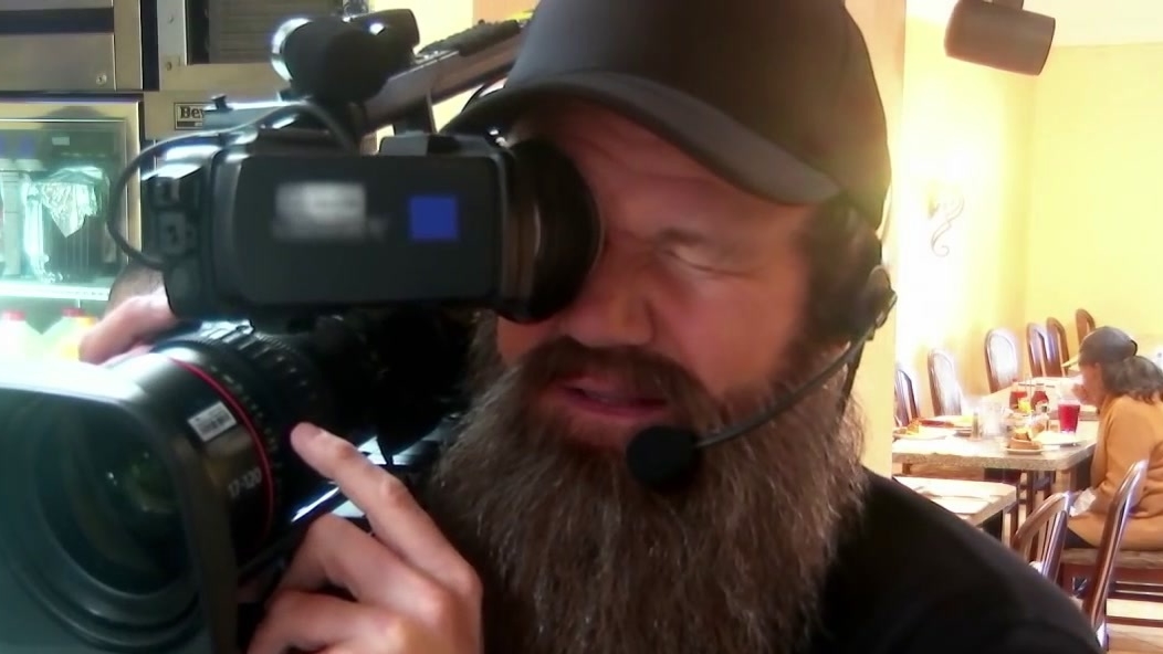 Gordon Ramsay's 24 Hours Te Hell & Back: Gordon Goes Behind The Camera