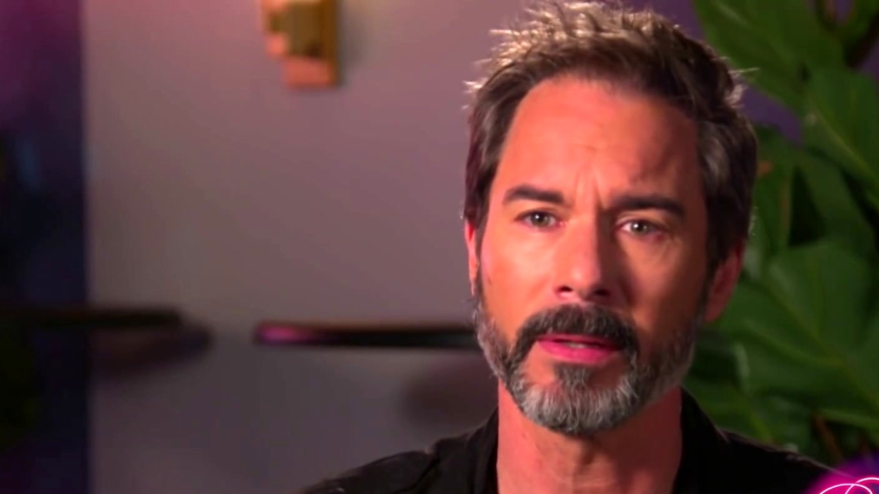 Busy Tonight: Eric Mccormack Tells A Very Snotty Story