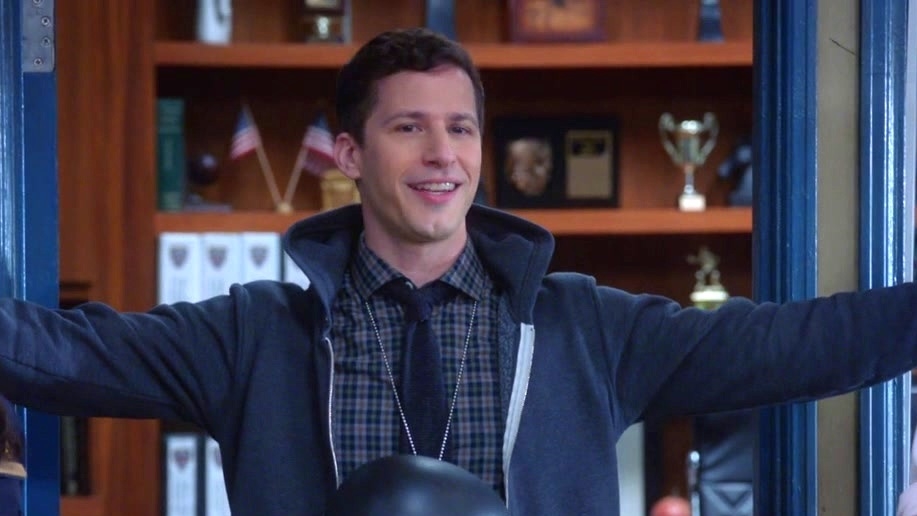 Brooklyn Nine-Nine: Boyle's Bottle Bowling