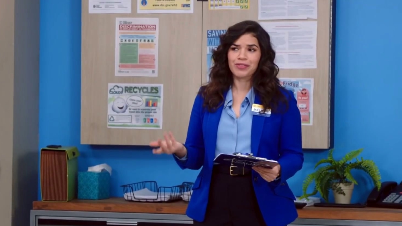 Superstore: Glenn Forgets He's Not The Manager