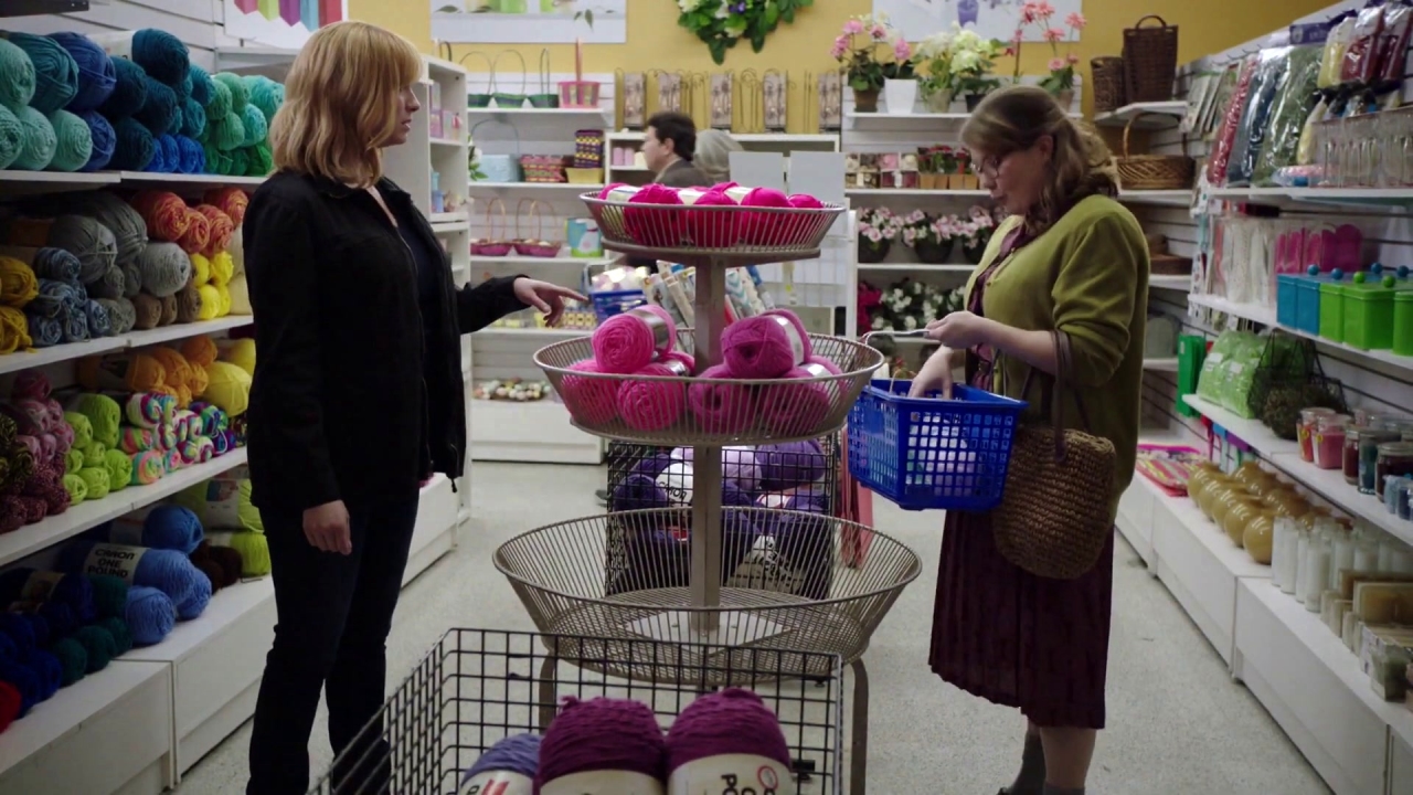 Good Girls: Beth Loses It In The Yarn Store