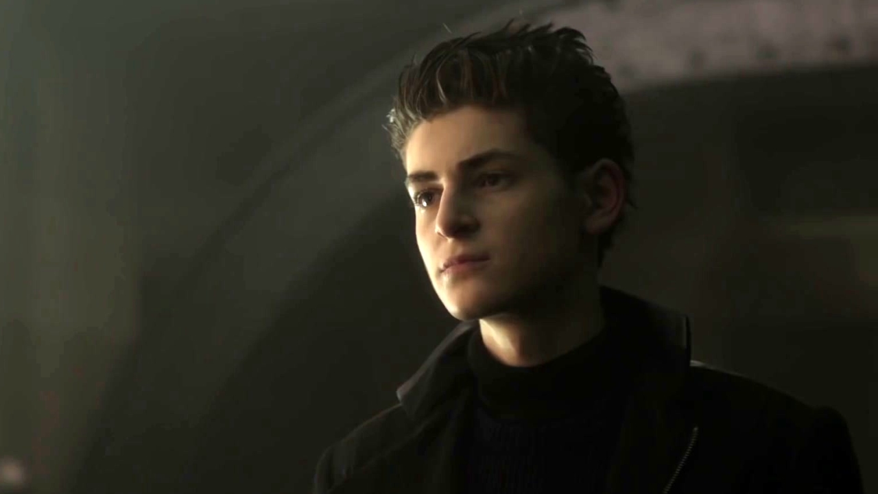 Gotham: Lucius Fox Gives Bruce The Nightwing Tech
