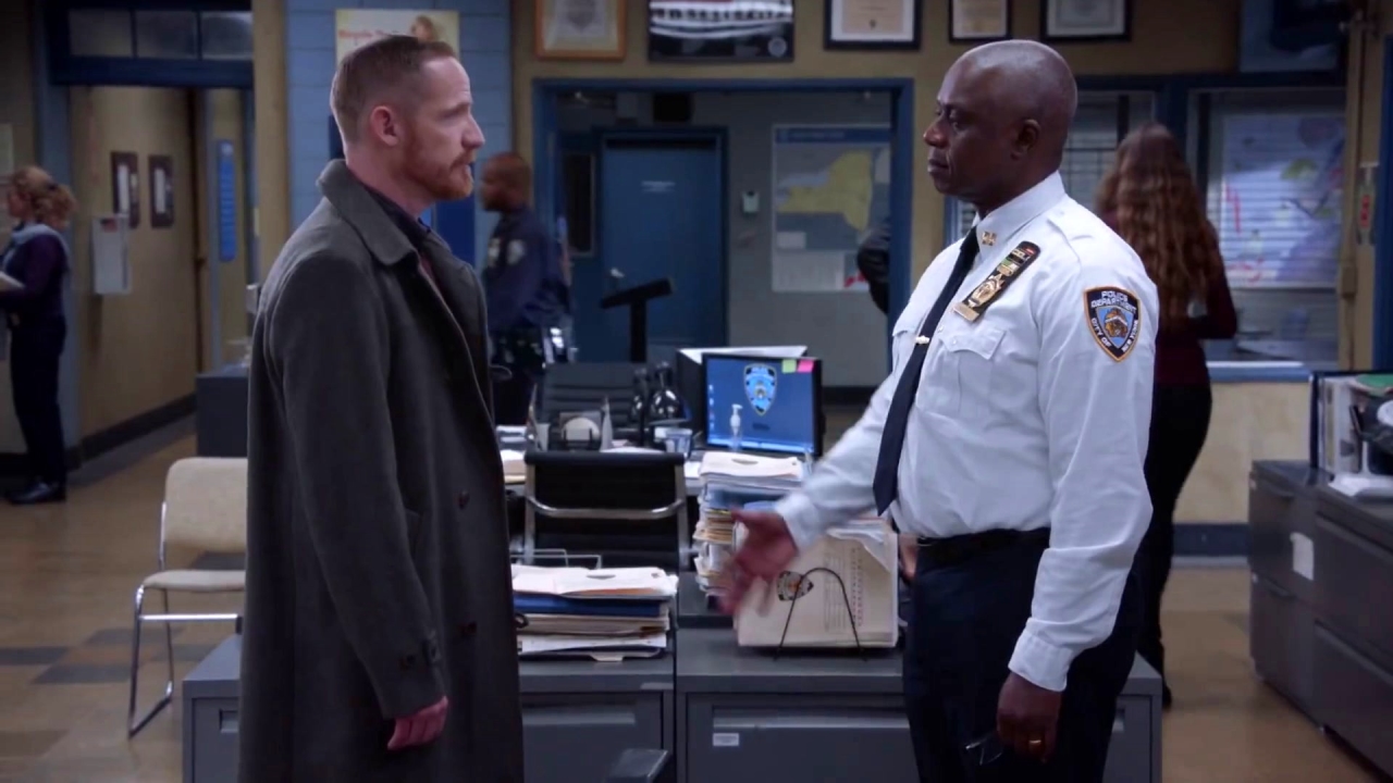 Brooklyn Nine-Nine: Kevin Needs Jake's Help