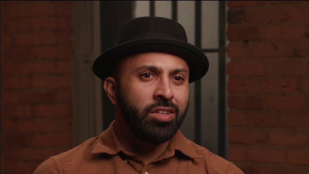 Photograph: The Cast (Featurette)