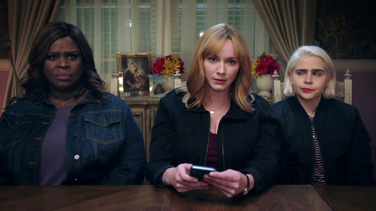 Good Girls: Would Anyone Like A Soft Drink?