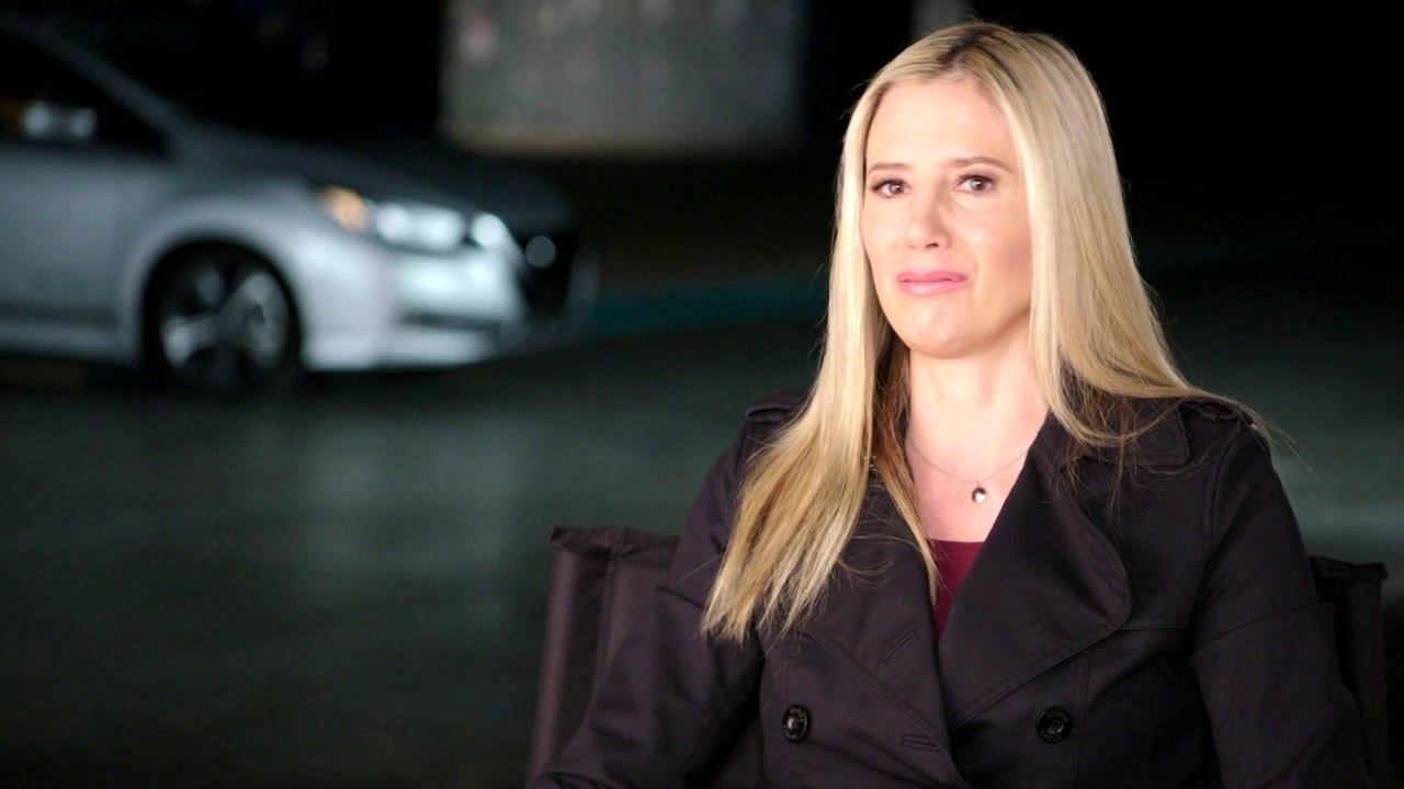 Stuber: Mira Sorvino On Dave Bautista