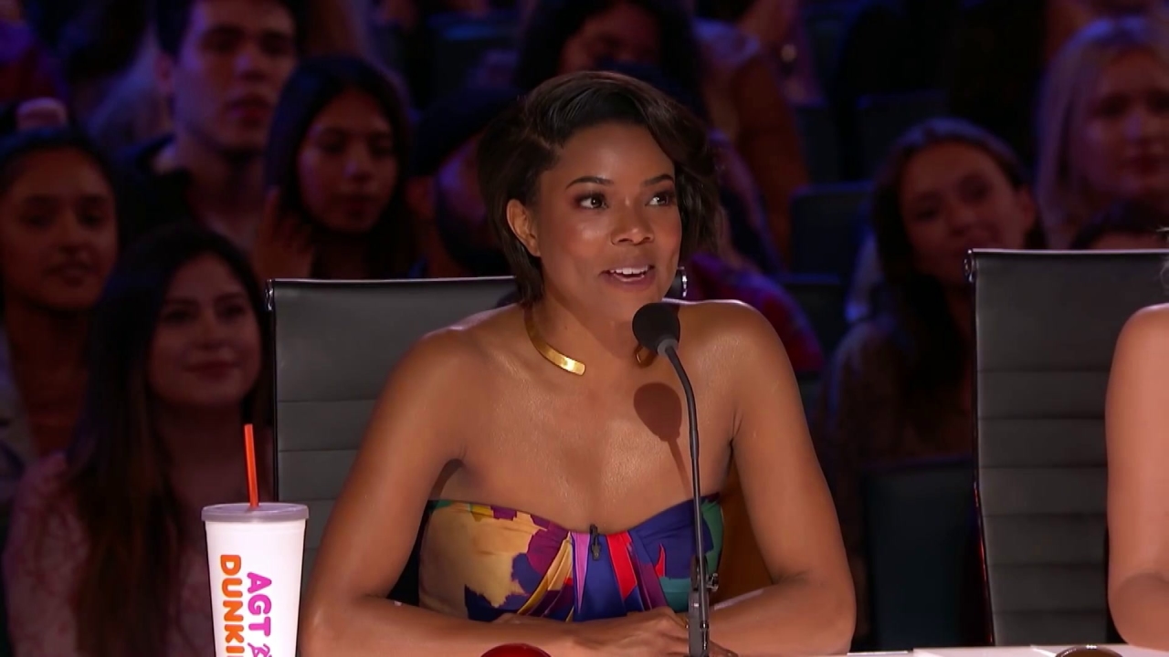 America's Got Talent: Magician Pulls Cards Out Of Thin Air