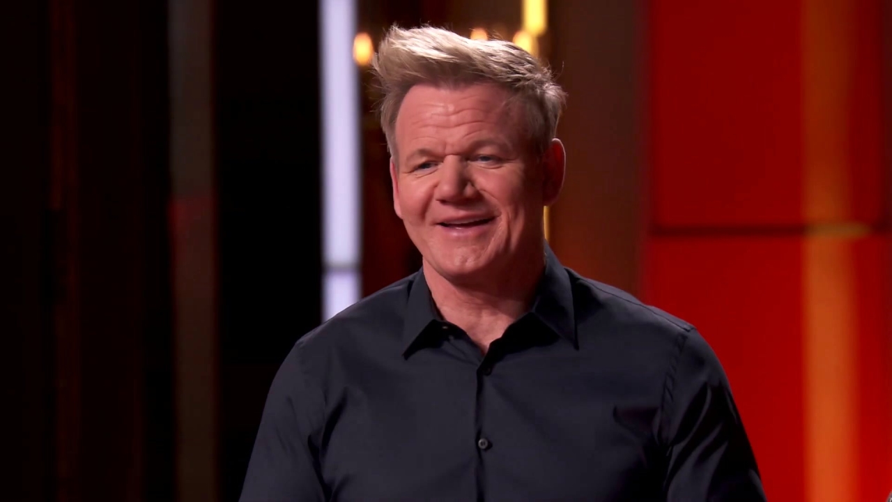 Masterchef: The Contestants Must Replicate A Cake