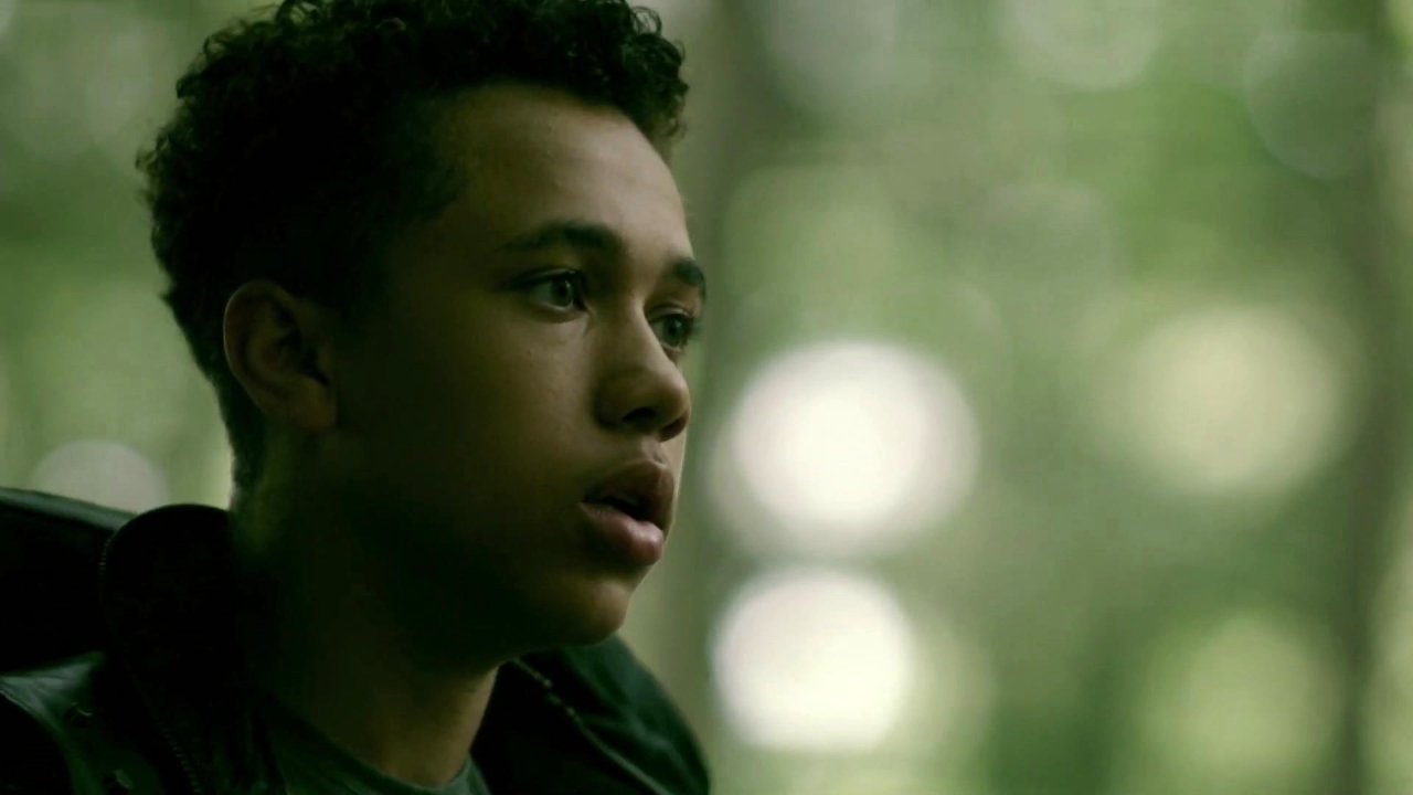 Killjoys: A Bout, A Girl