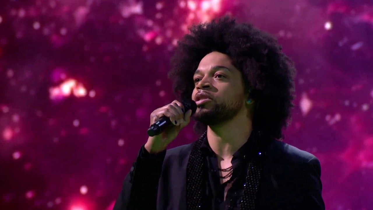 America's Got Talent: Mackenzie Sings Stunning Cover Of Life On Mars