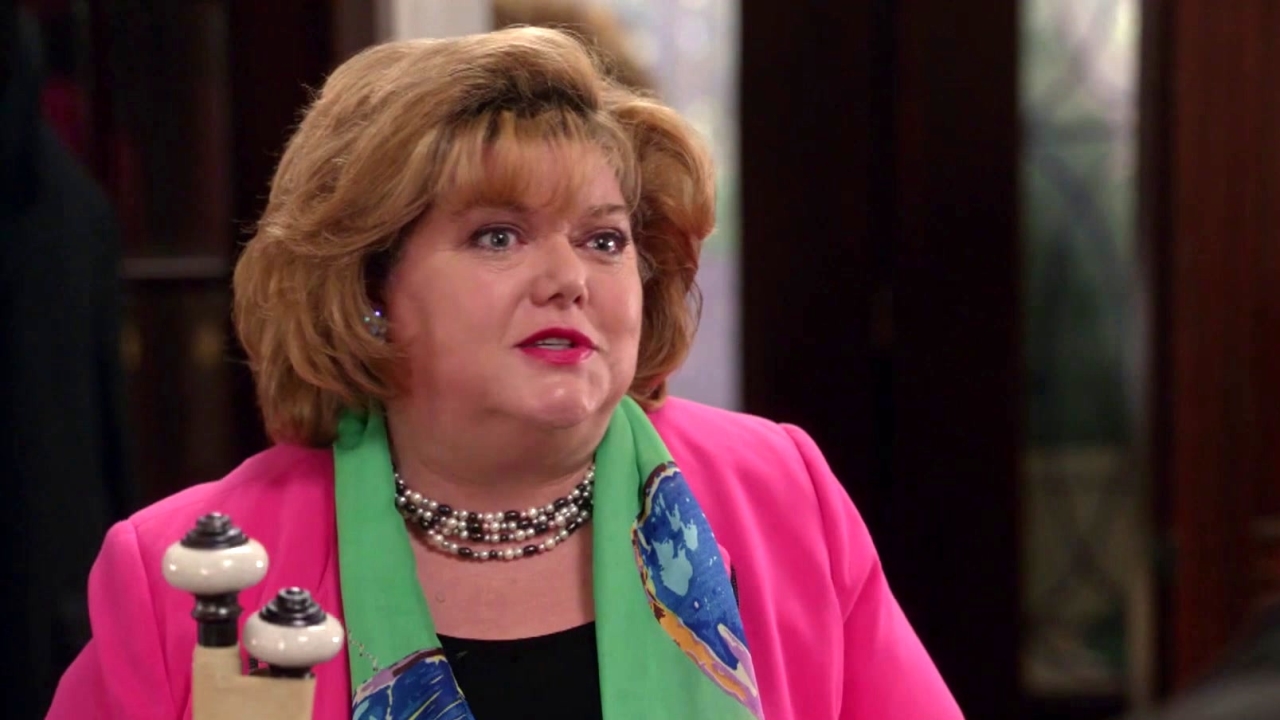 Good Witch: Talk Of The Town