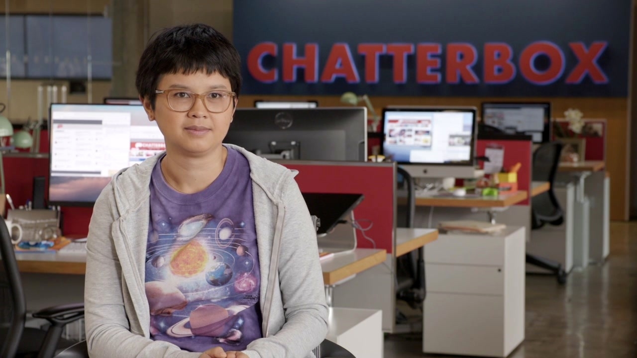 Jexi: Charlyne Yi On 'Phil'