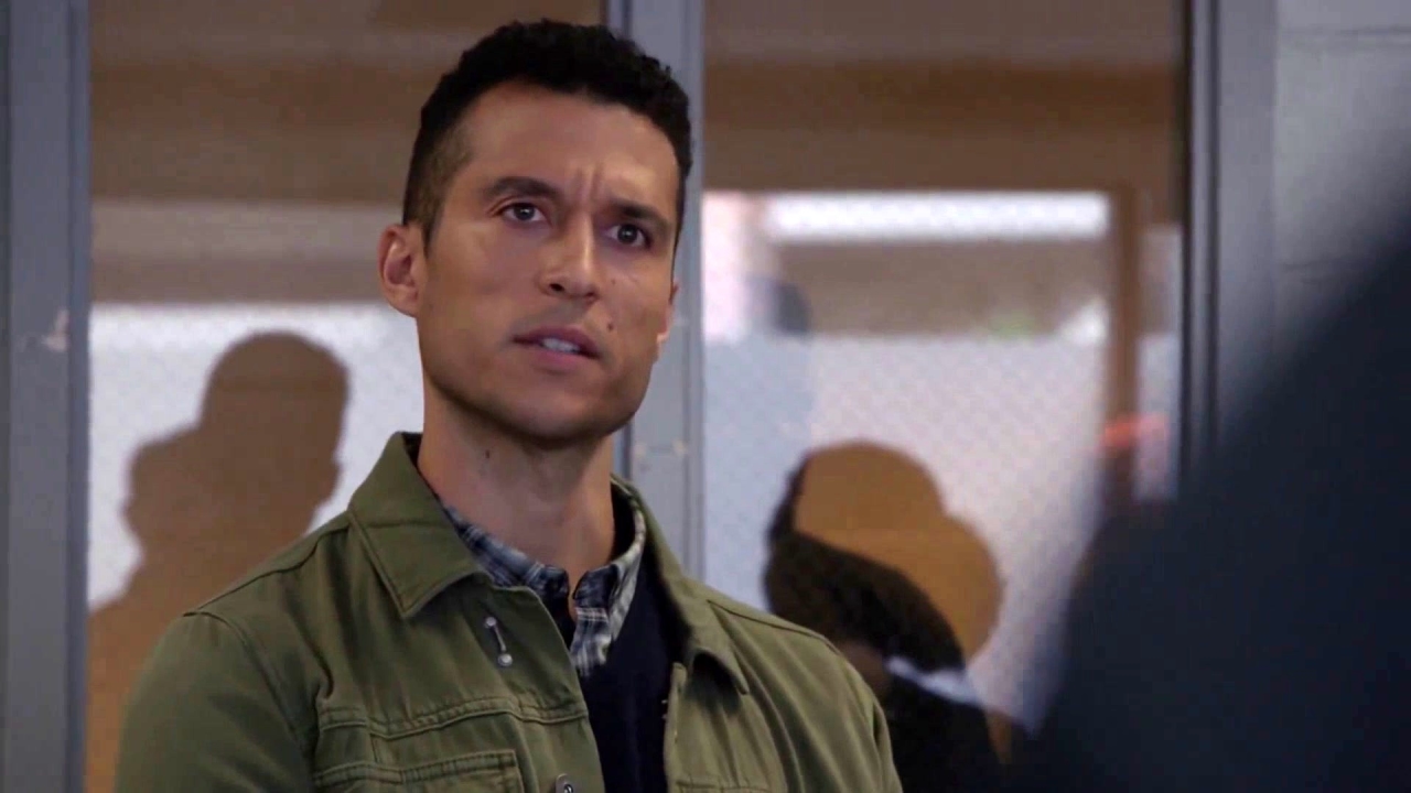 Chicago Fire: Tell 'Em About The Badlands!