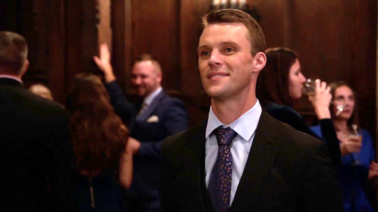 Chicago Fire: Dawson And Casey Reunite And Share An Evening Together