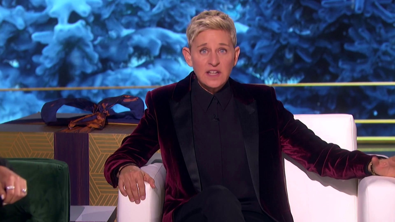 Ellen's Greatest Night Of Giveaways: I Saw Mommy Kissing Robert Downey Jr.
