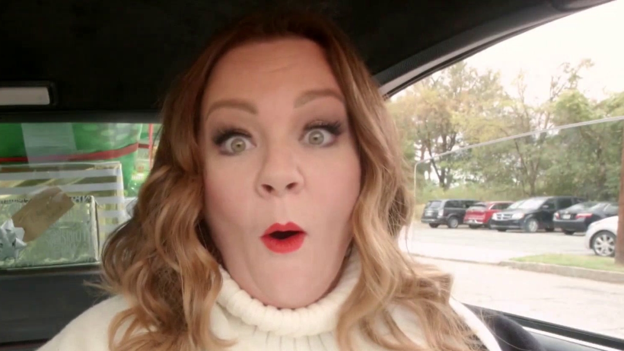 Ellen's Greatest Night Of Giveaways: Melissa Mccarthy Plays Santa With A Car Full Of Gifts