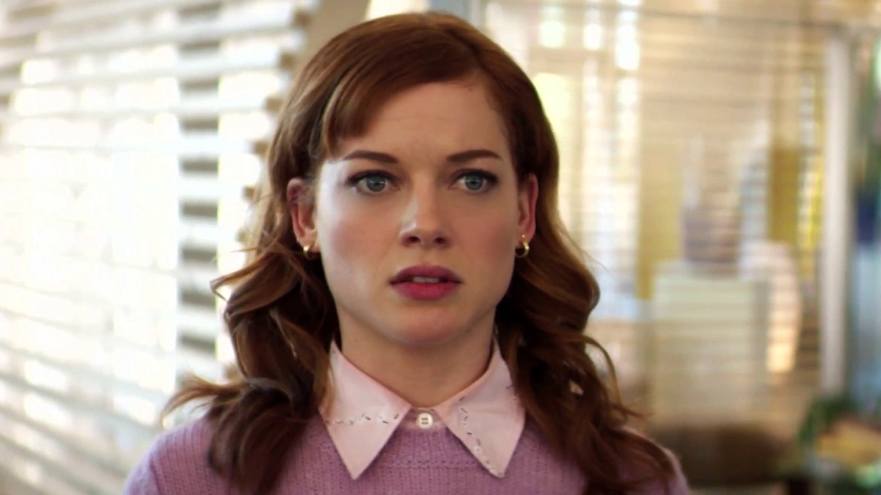 Zoey's Extraordinary Playlist: Simon Kisses Zoey - TV Guide