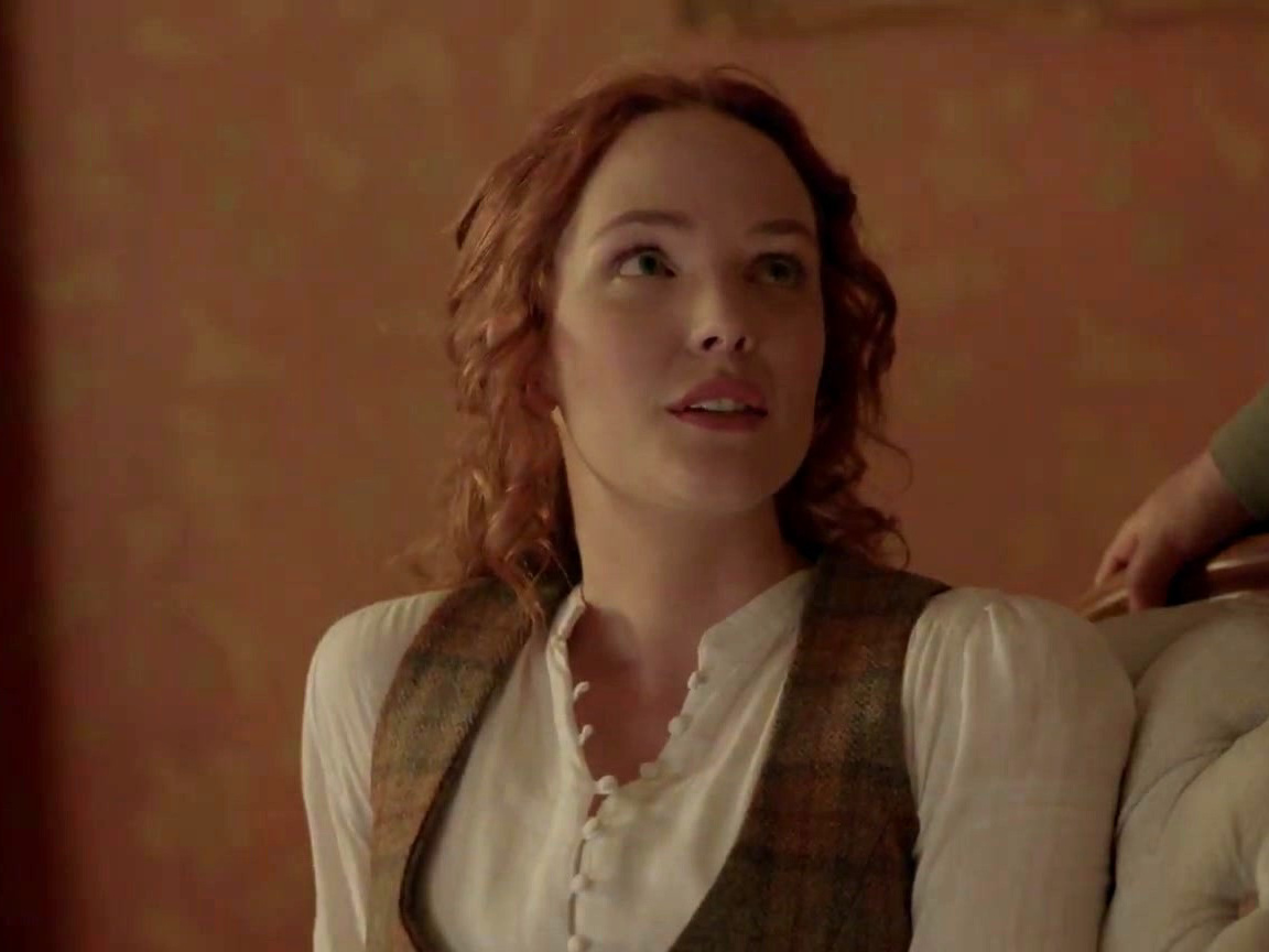 This Actress Will Blow You Away Meet Jocelyn Hudon - 0efi87v