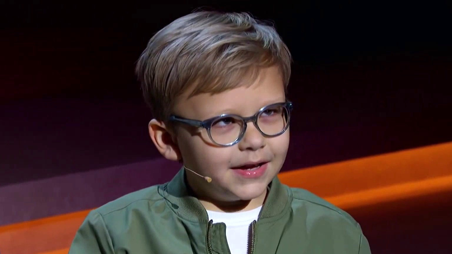 Little Big Shots: Seven-Year-Old Blind Pianist Performs Elton John's Rocket Man