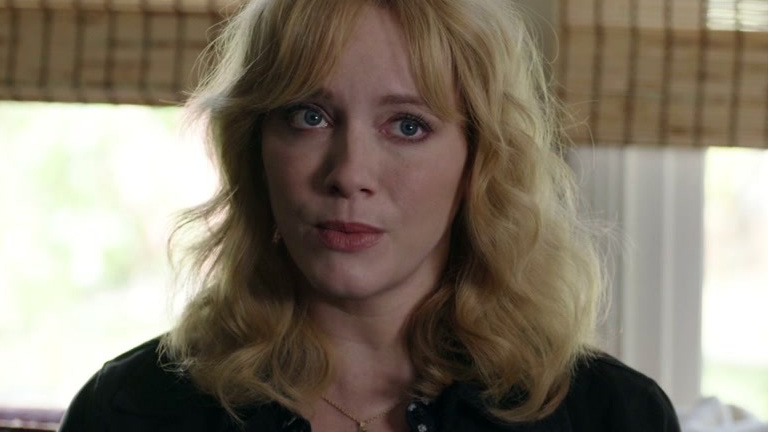 Good Girls: Lucy Isn't Comfortable Working For The Girls