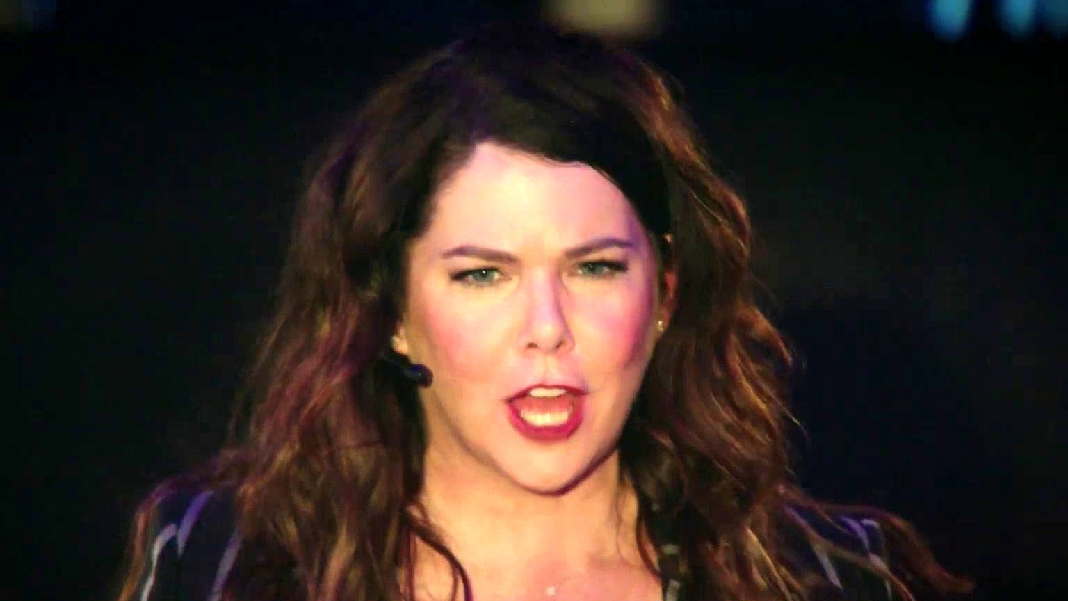Zoey's Extraordinary Playlist: Lauren Graham As Joan Sings Katy Perry's Roar