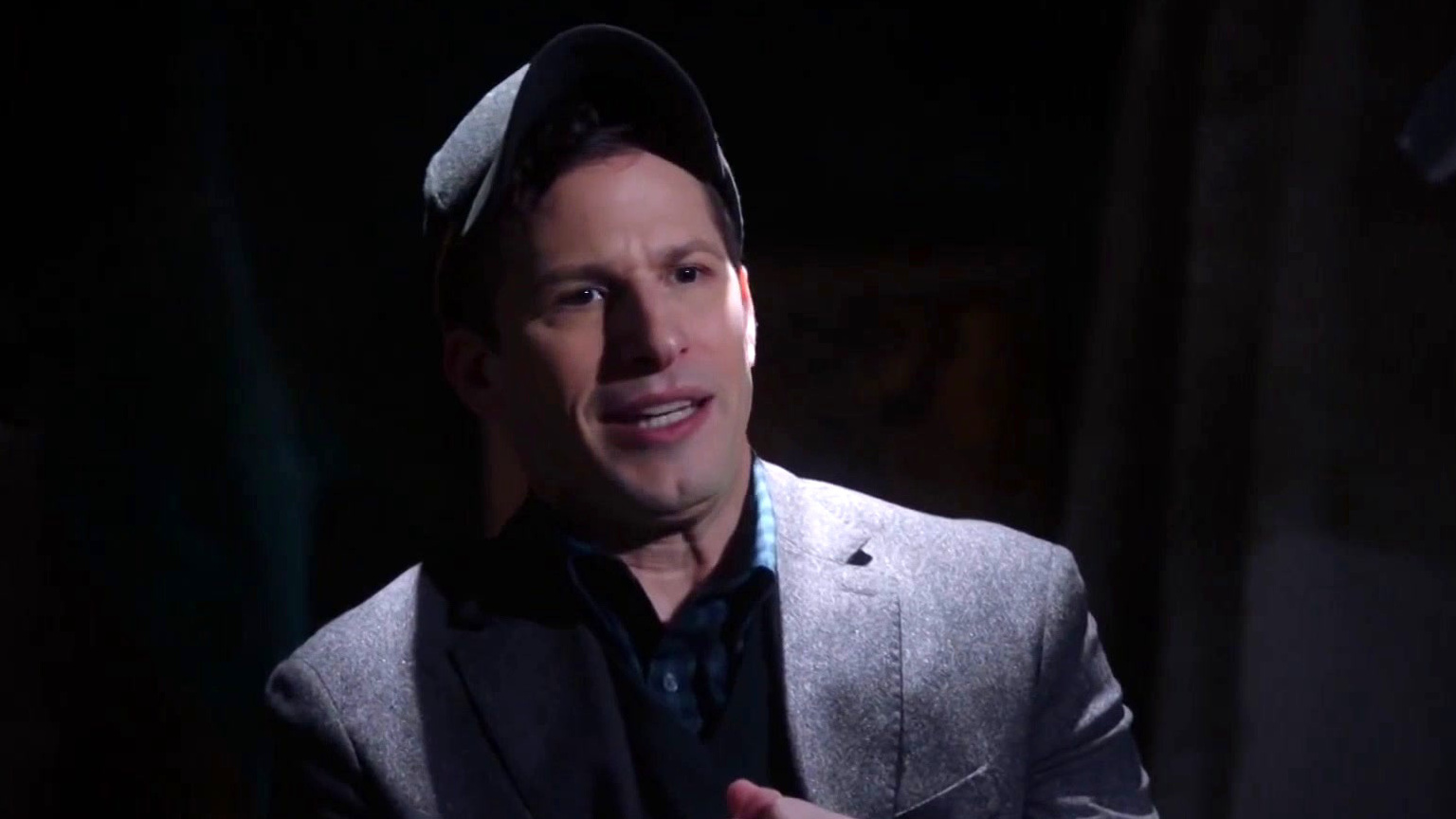 Brooklyn Nine-Nine: Holt Gets Vengeance For His Fluffy Boy