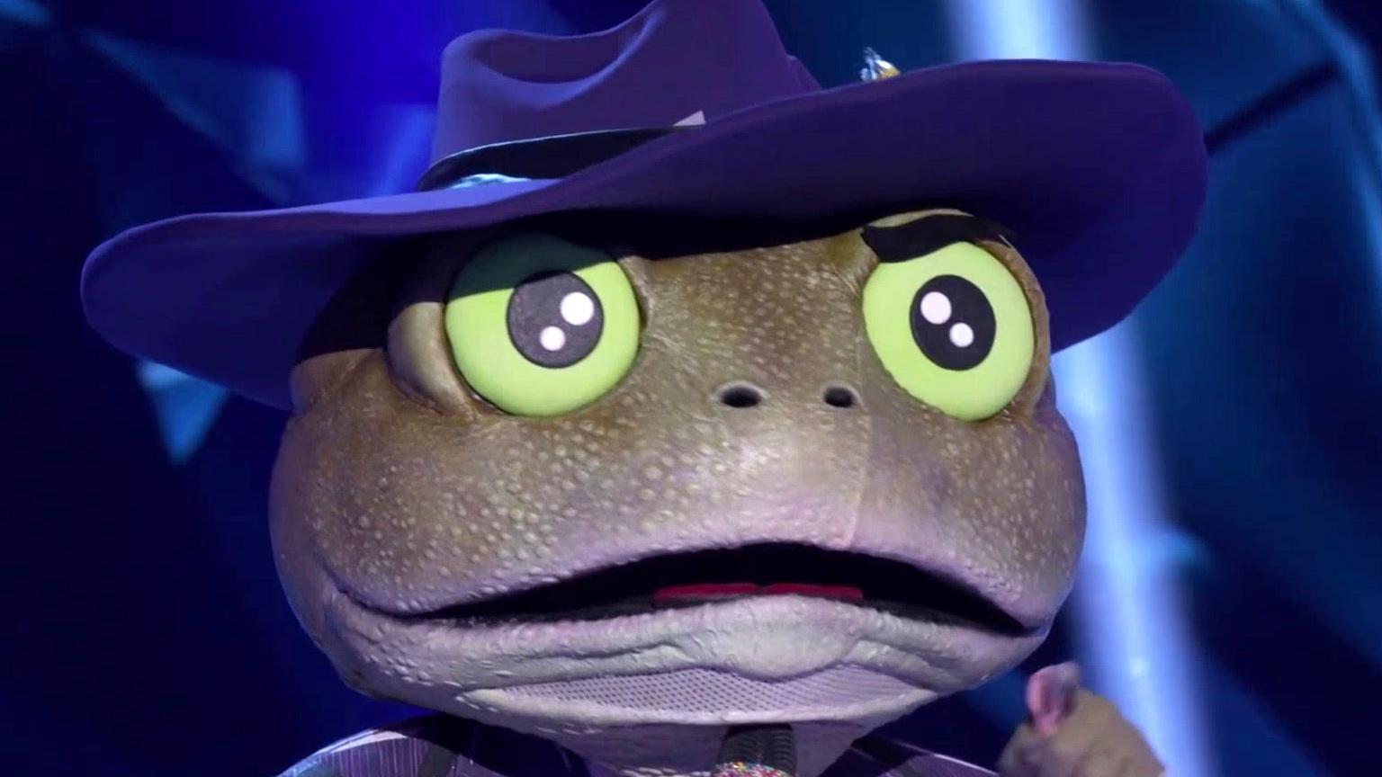 The Masked Singer: Frog Flirts With Sharon But Fights Ken