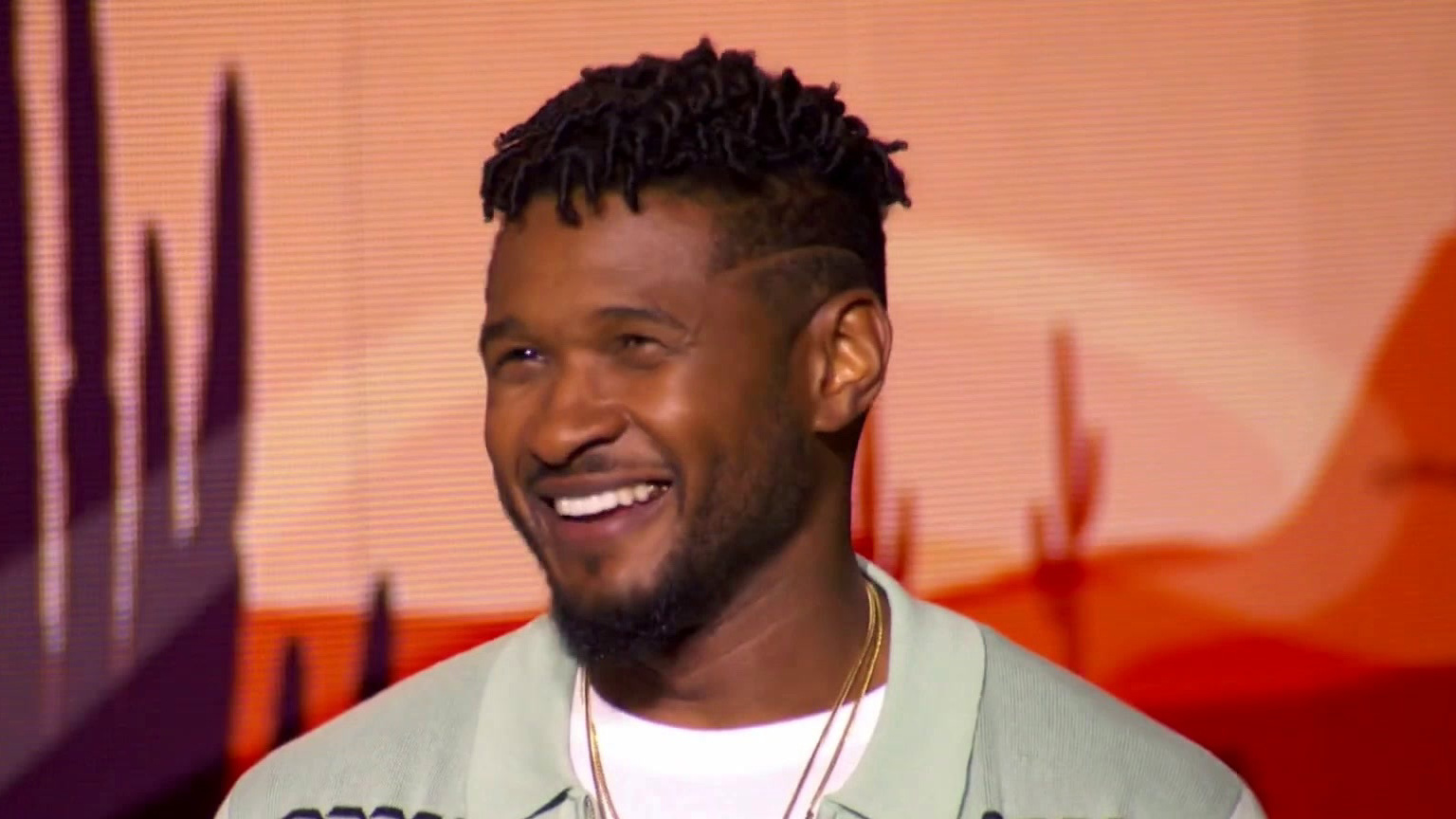 Ellen's Game Of Games: Usher Helps Contestants Play Knockin' Boots