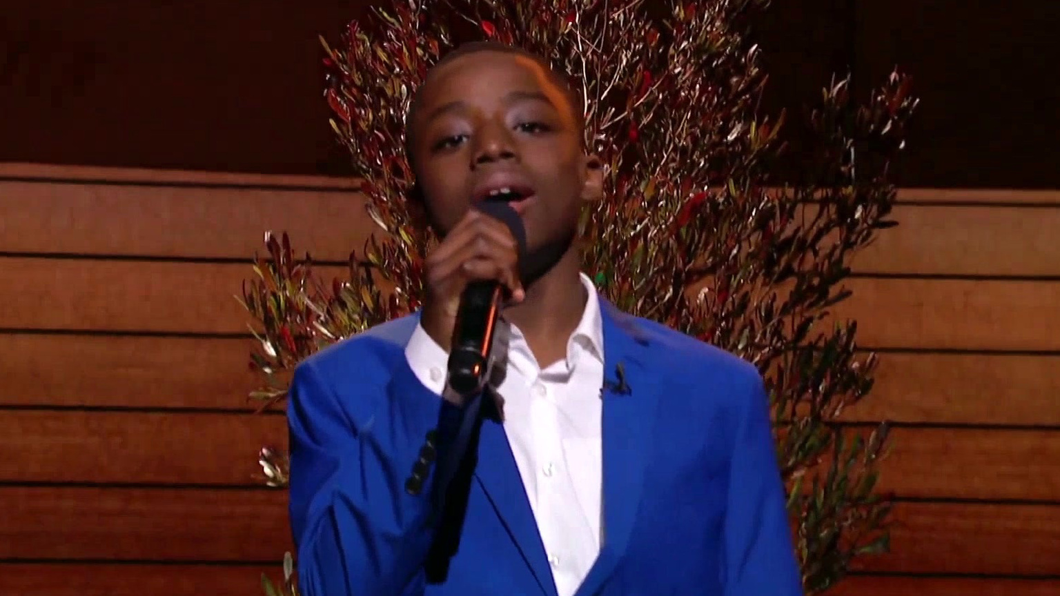 Little Big Shots: Gospel Singer Keedron Gets The Audience To Their Feet Performing Oh Happy Day