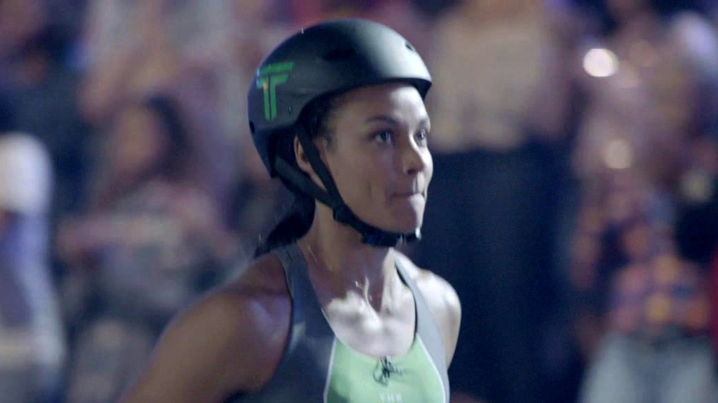 The Titan Games: The Women Take A Shot At Hammer Down