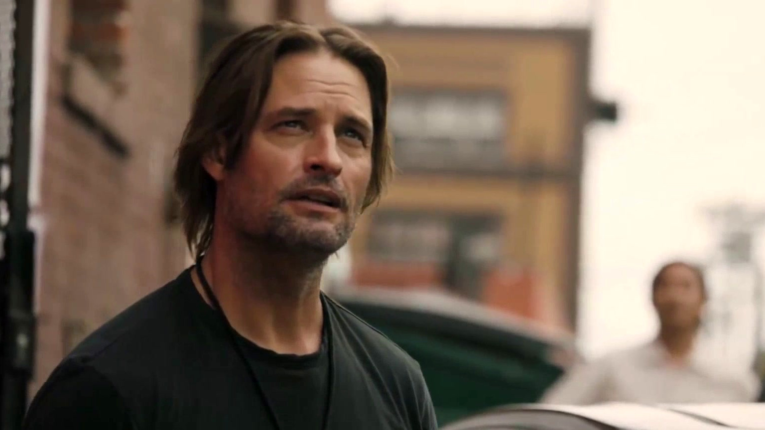 Colony: Will And Beau Meet A Drone