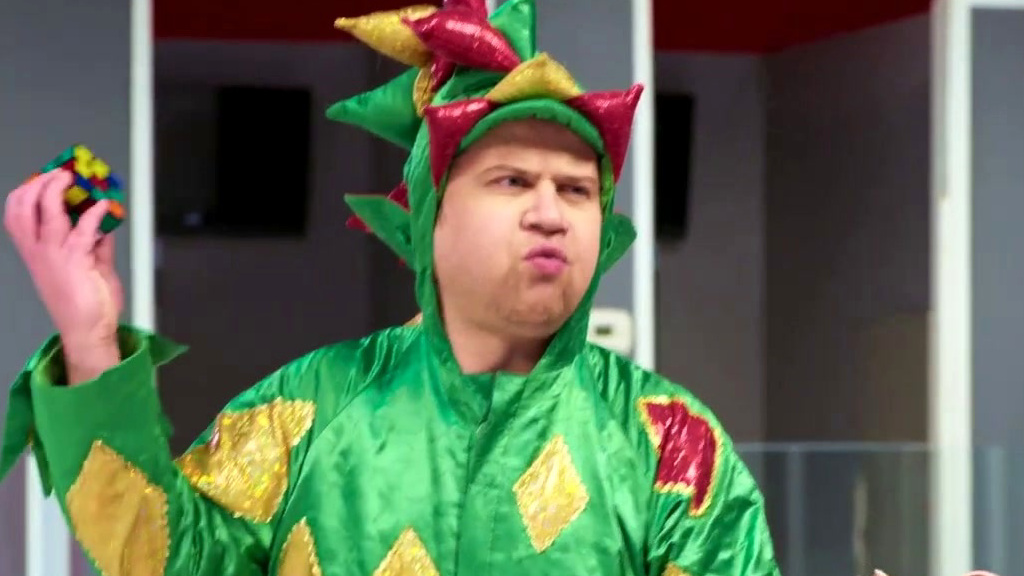 Tournament Of Laughs: Mr. Piffles Solves The Cube