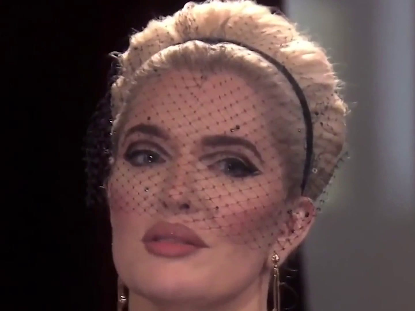 The Real Housewives of Beverly Hills: Roman Rumors