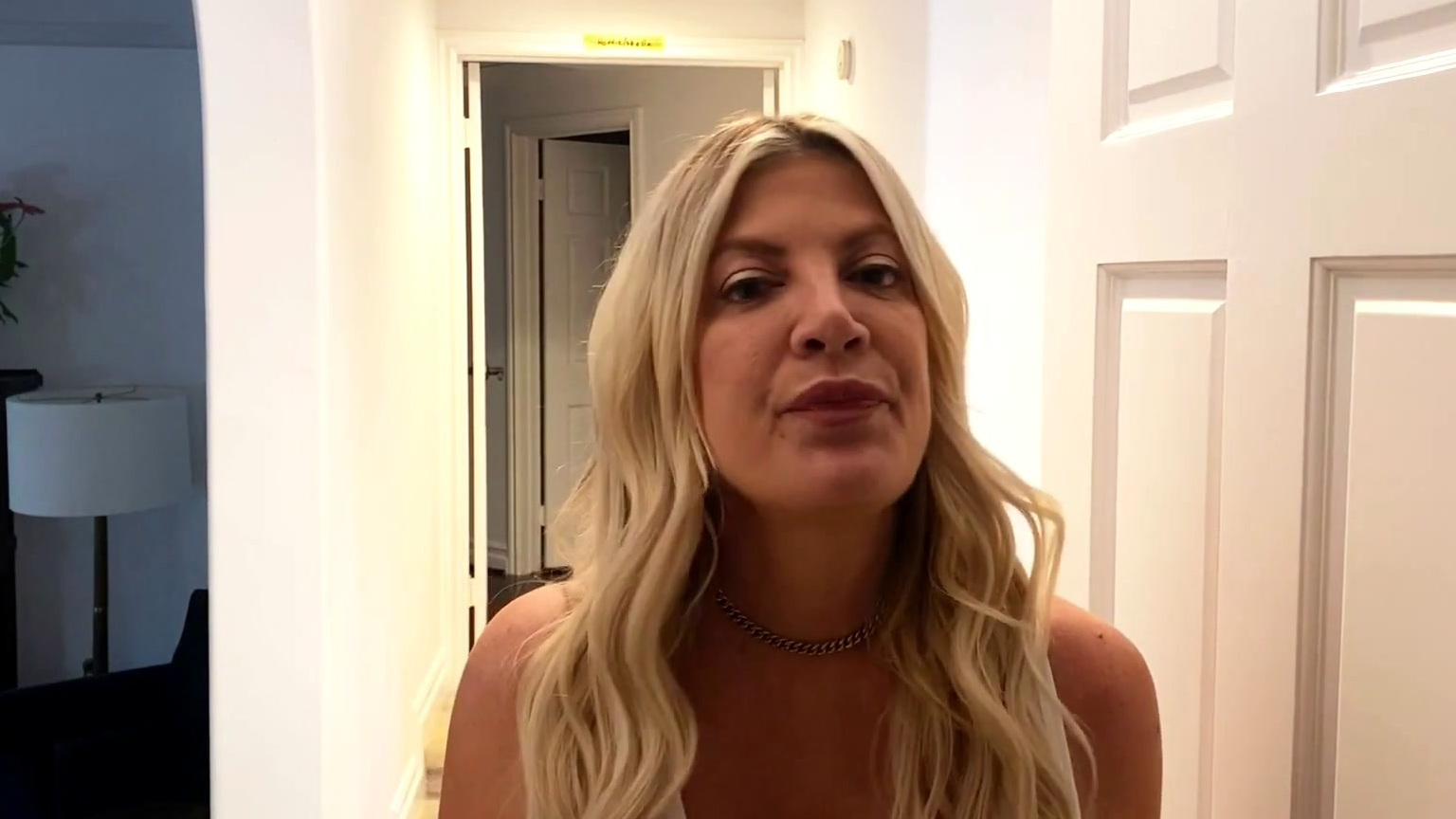 Celebrity Show-Off: Tori Spelling Love S-Tori-Es