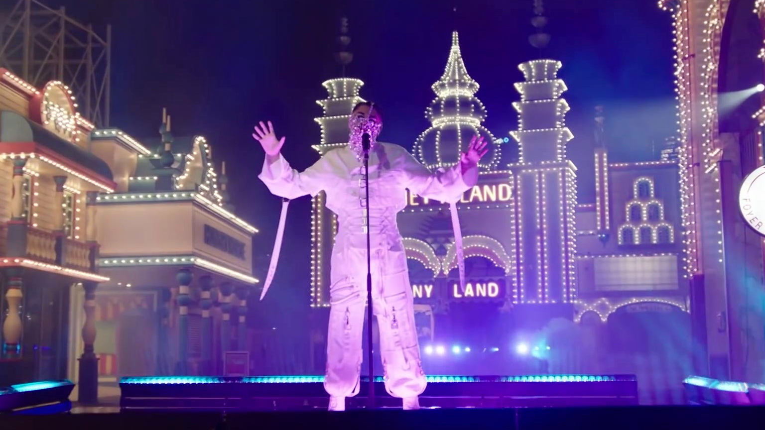 America's Got Talent: Sheldon Riley Sings Can't Get You Out Of My Head